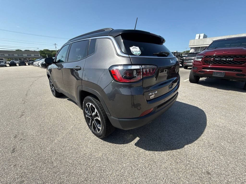 Certified 2023 Jeep Compass Limited AWD/4WD image 3