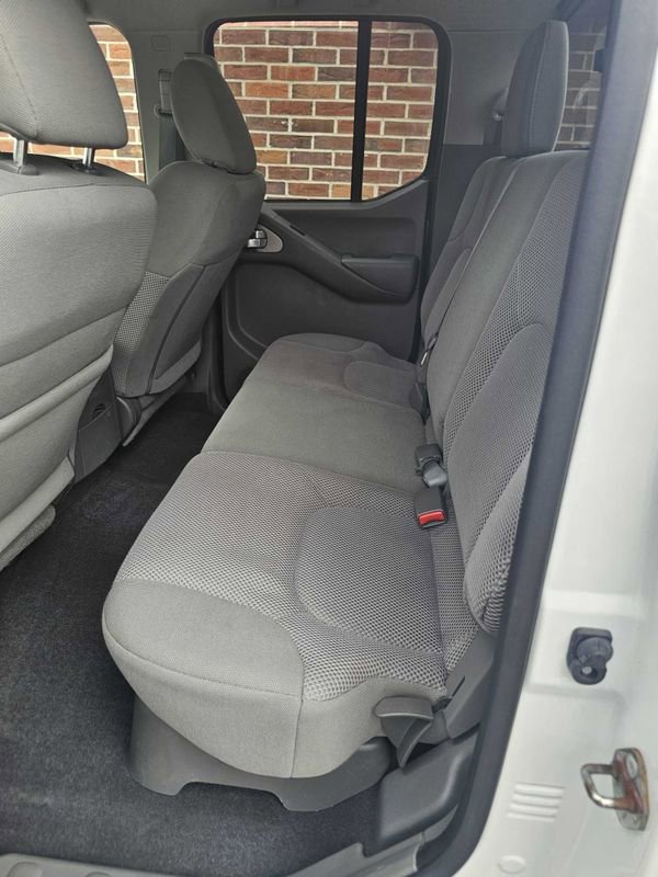 Used 2019 Nissan Frontier SV w/ Value Truck Package AWD/4WD image 15