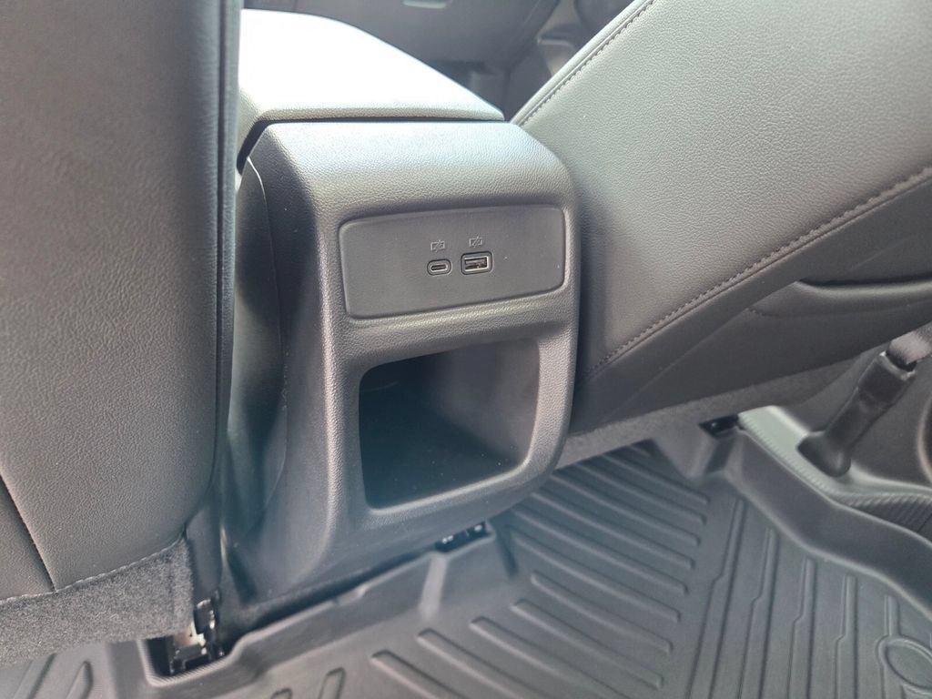 Used 2026 Chevrolet Trax ACTIV w/ Sunroof Package FWD image 7