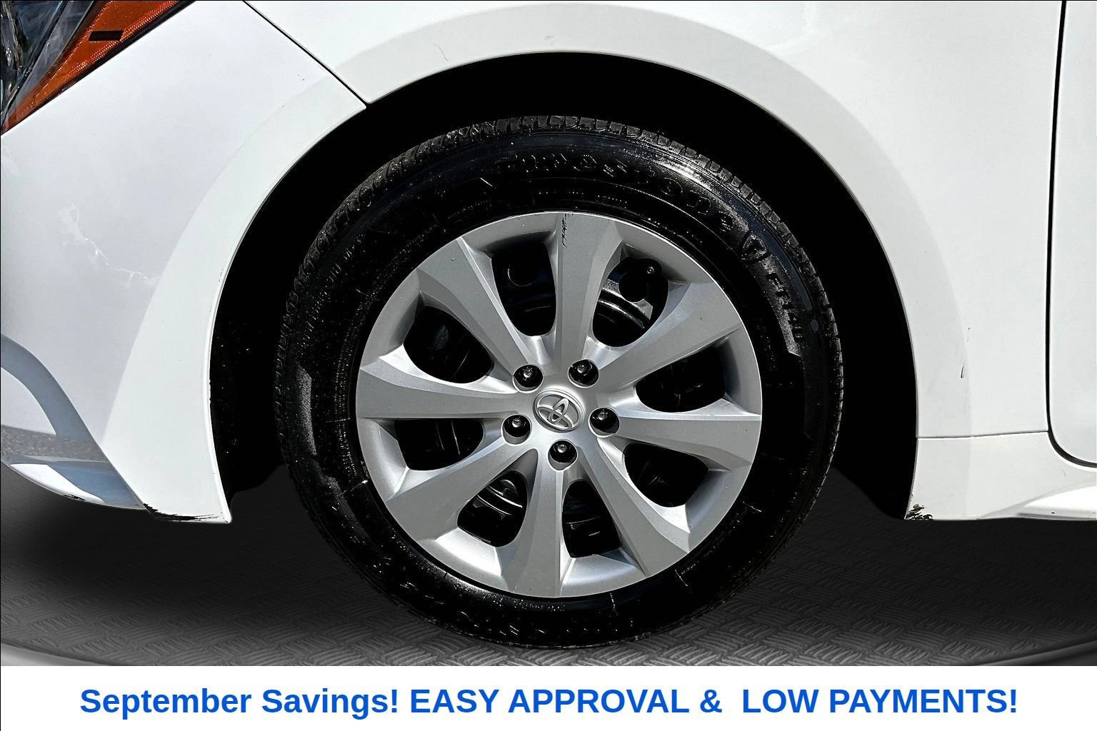 Used 2025 Toyota Corolla LE FWD image 29