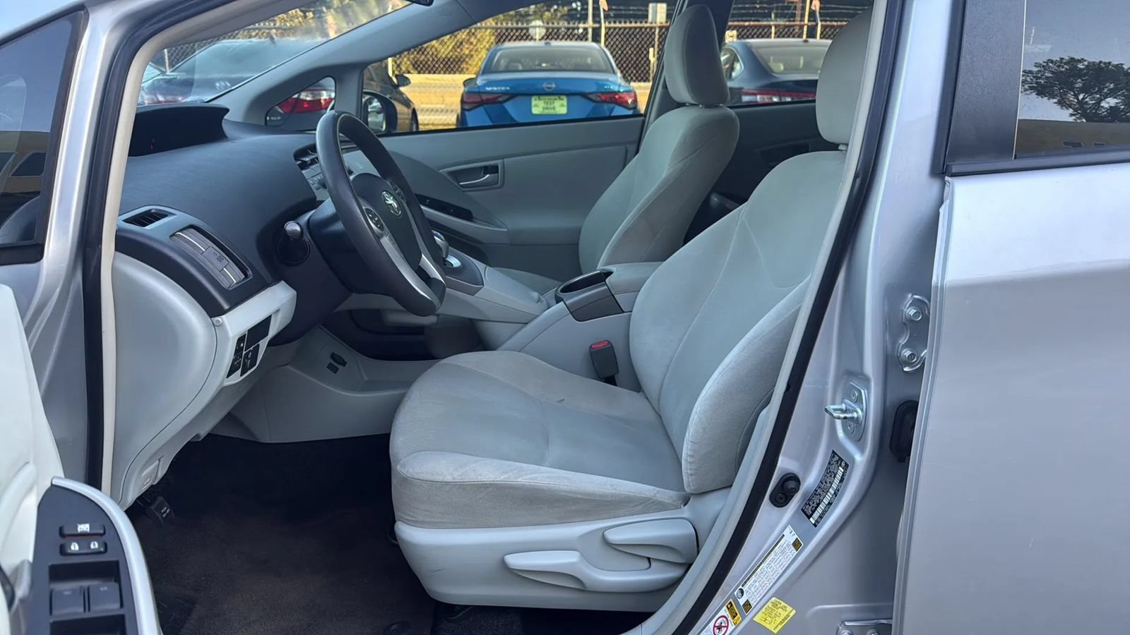 Used 2014 Toyota Prius Three FWD image 10