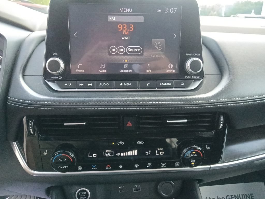Used 2021 Nissan Rogue SL FWD image 21