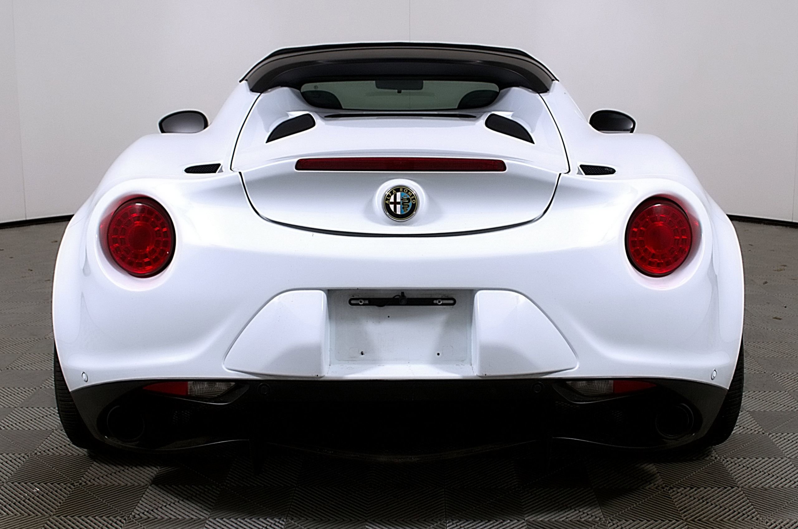 Used 2015 Alfa Romeo 4C Spider w/ Spider Track Package image 8