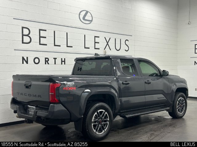 Used 2024 Toyota Tacoma TRD Sport AWD/4WD image 4