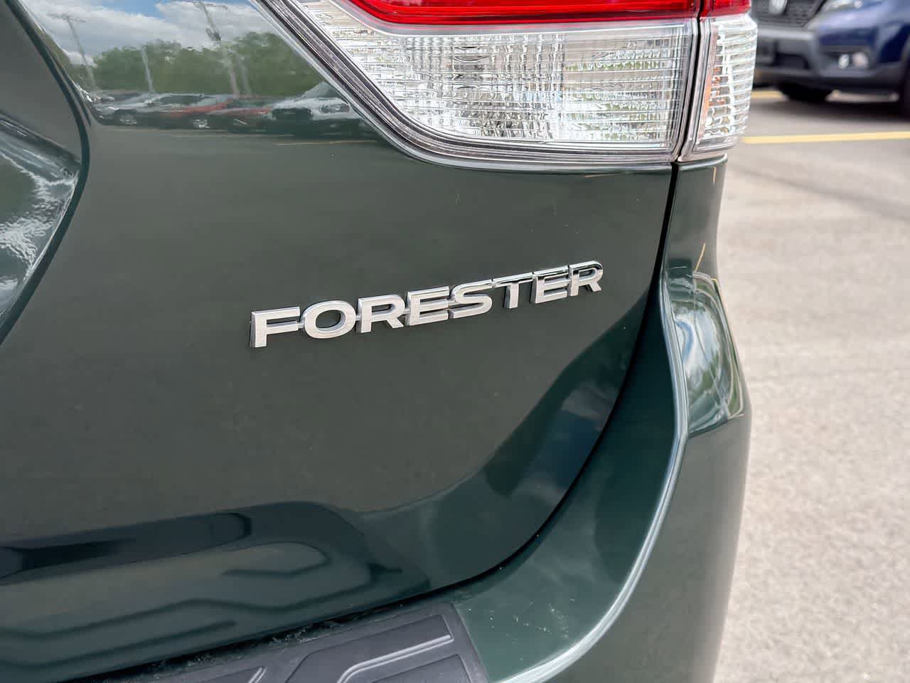 Certified 2023 Subaru Forester Premium AWD/4WD image 18