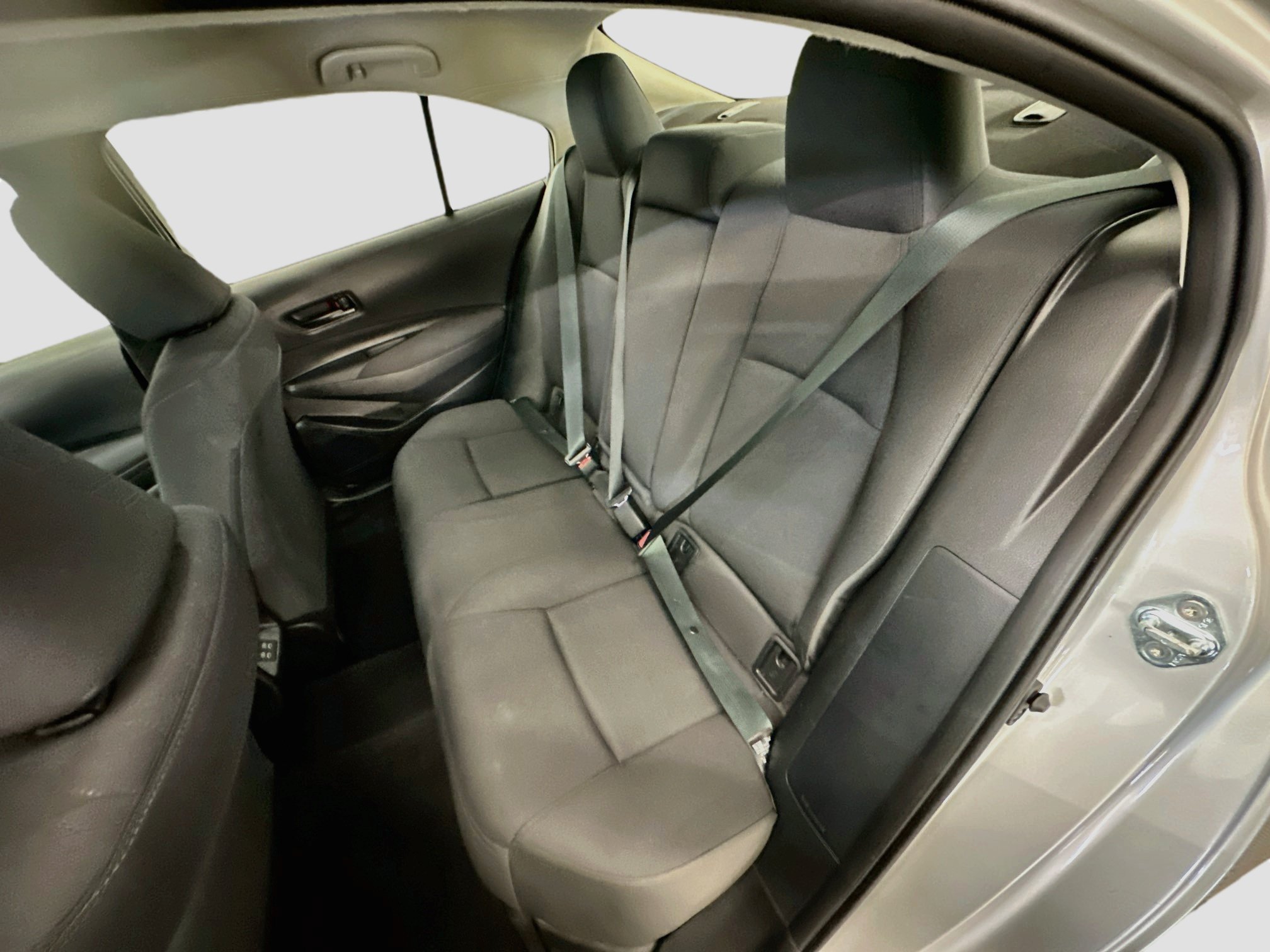 Used 2025 Toyota Corolla LE FWD image 29
