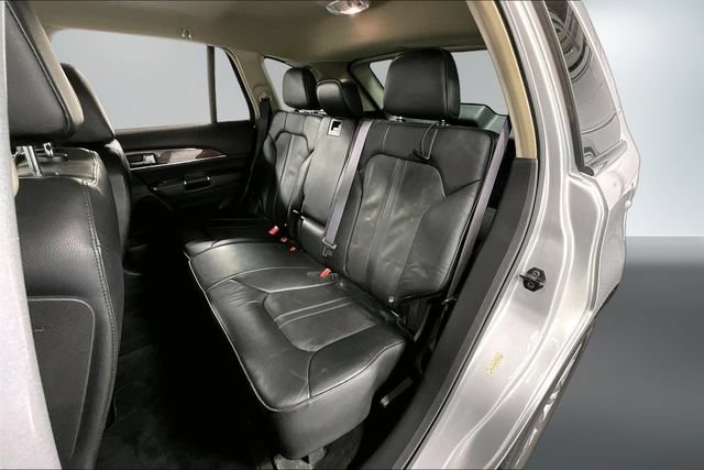 Used 2013 Lincoln MKX FWD image 20