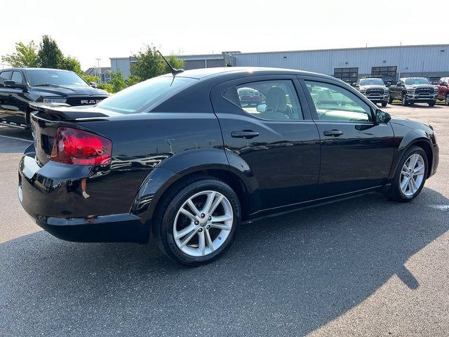 Used 2013 Dodge Avenger SXT w/ Rallye Appearance Group FWD image 7