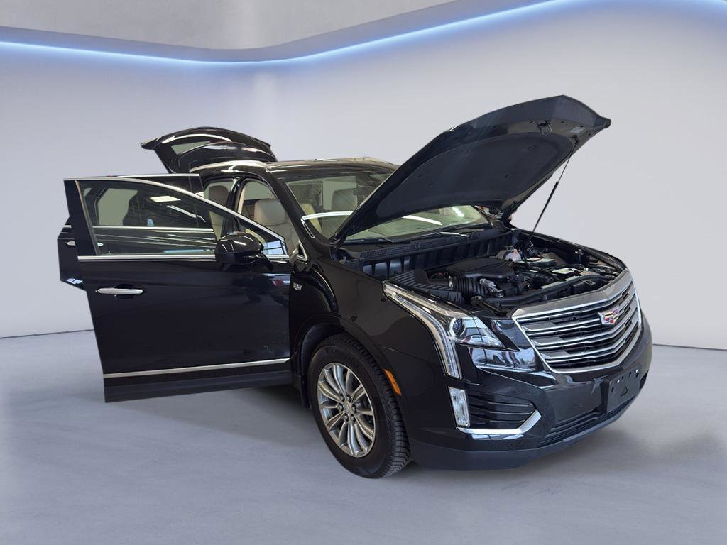 Used 2017 Cadillac XT5 Luxury w/ Driver Awareness Package AWD/4WD image 7
