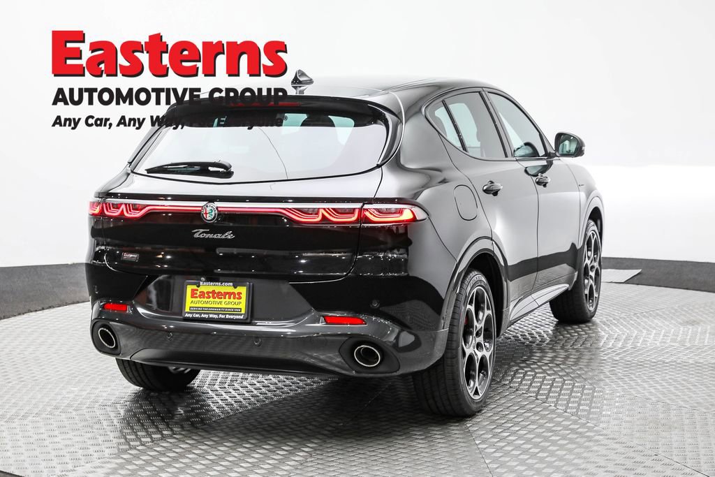 Used 2024 Alfa Romeo Tonale Veloce w/ Active Assist Package image 5