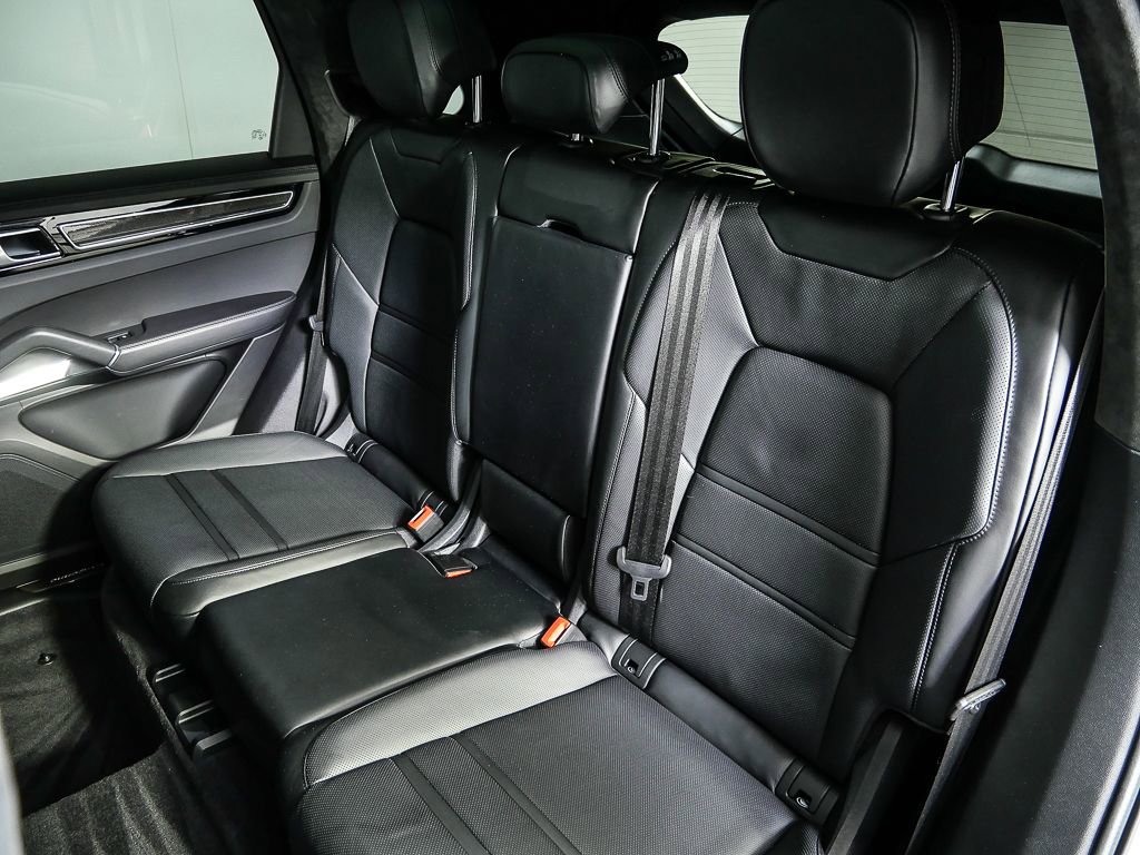 Certified 2021 Porsche Cayenne Turbo image 20