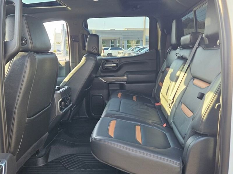Used 2021 GMC Sierra 1500 AT4 w/ AT4 Premium Package image 7