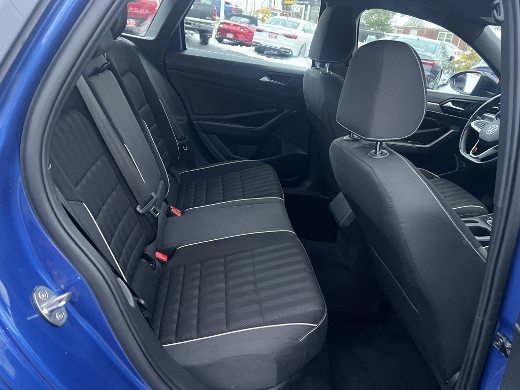 Used 2023 Volkswagen Jetta Sport image 20