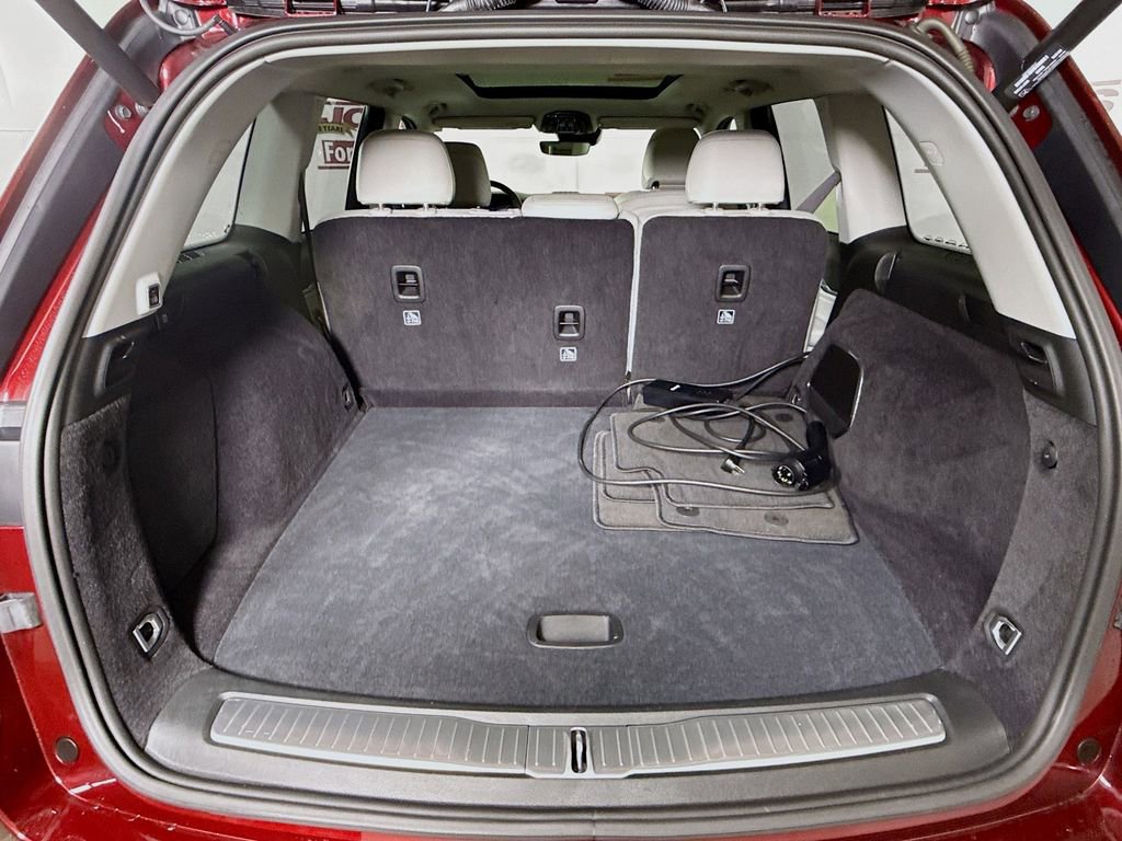 Used 2022 Jeep Grand Cherokee Overland image 32