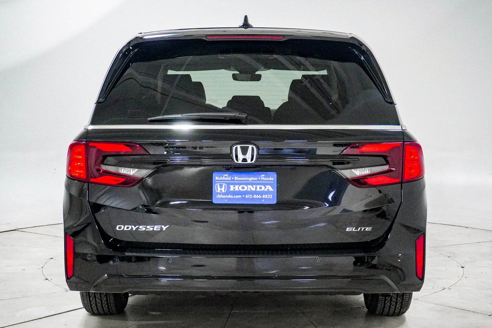 Certified 2026 Honda Odyssey Elite image 7