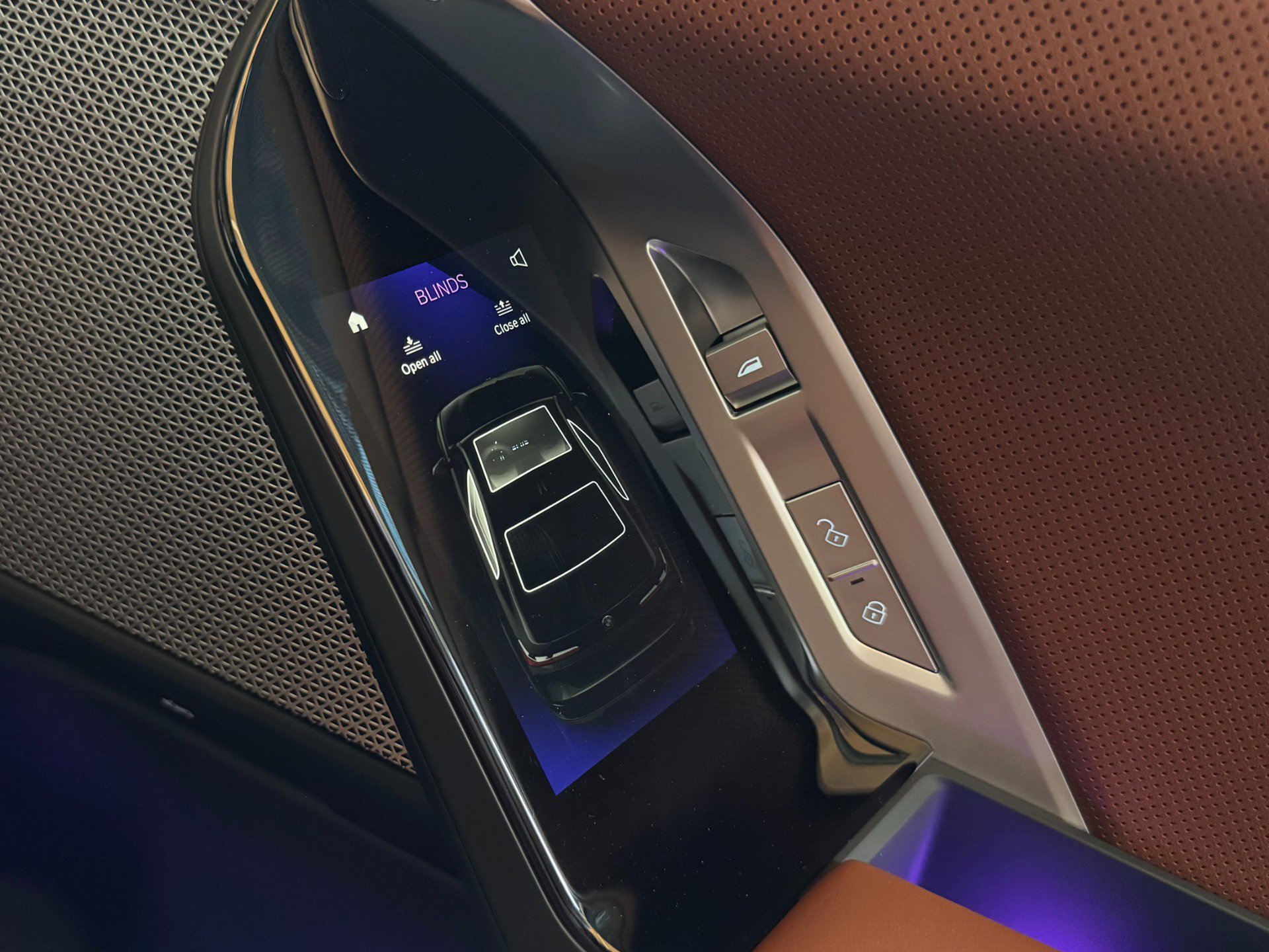 Used 2025 BMW i7 eDrive50 w/ Executive Package image 31