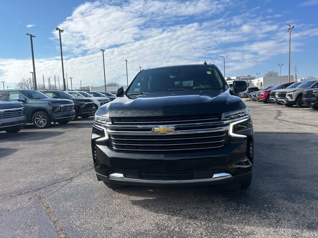 Used 2024 Chevrolet Suburban LT image 8