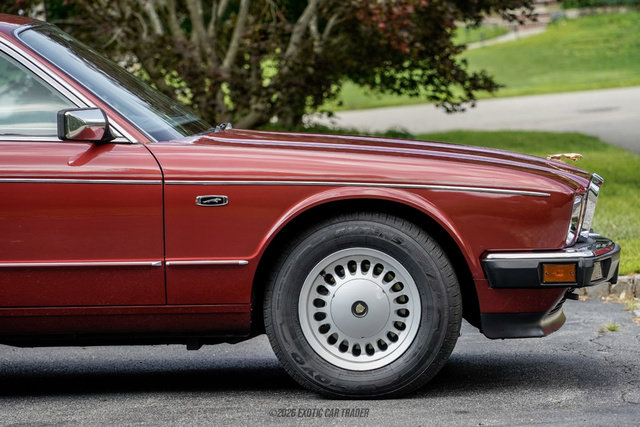 Used 1988 Jaguar XJ Vanden Plas RWD image 9