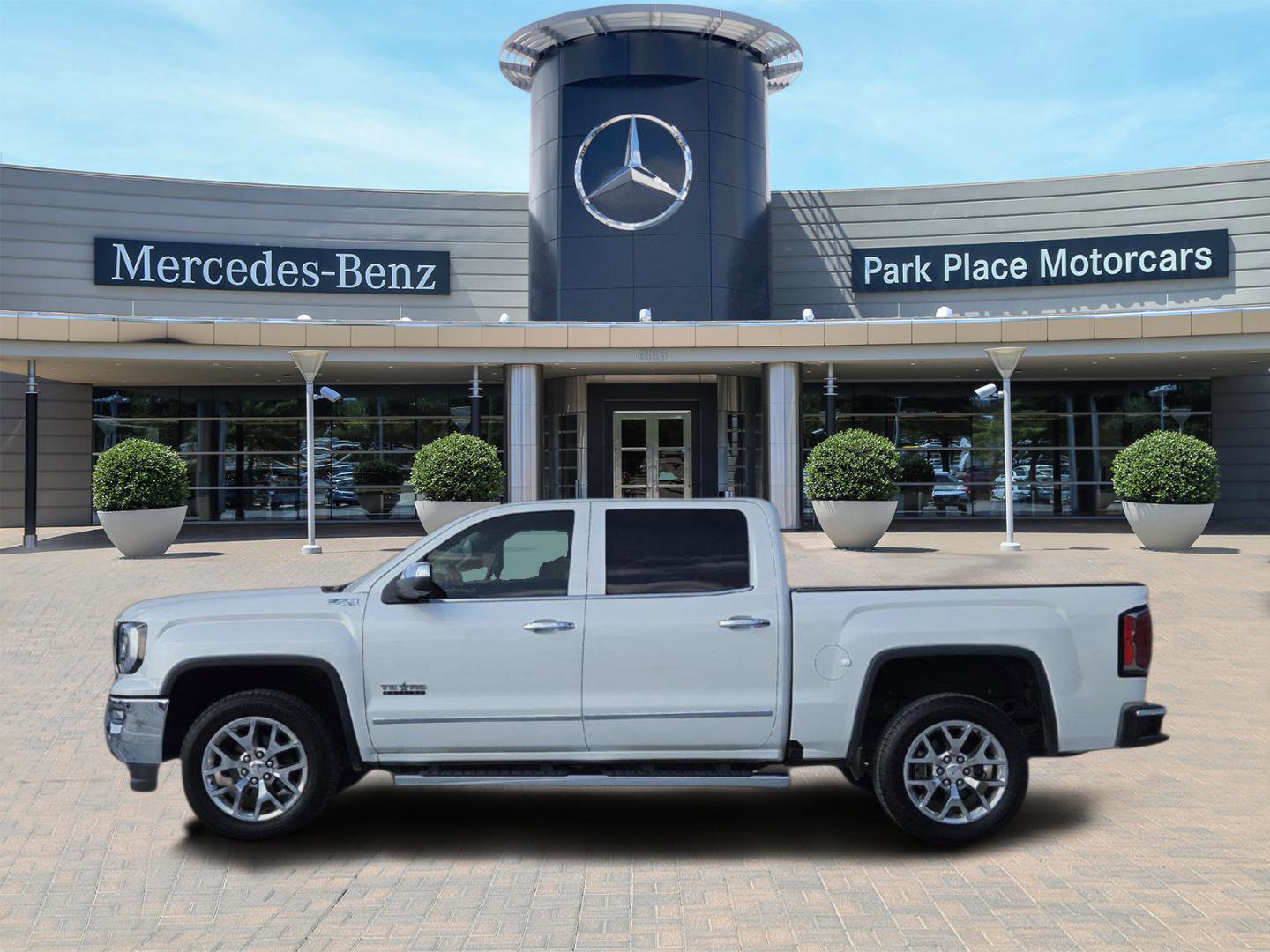 Used 2018 GMC Sierra 1500 SLT w/ Texas SLT Premium Package image 3