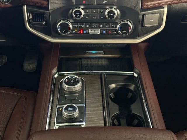 Used 2022 Ford Expedition Max Limited image 25
