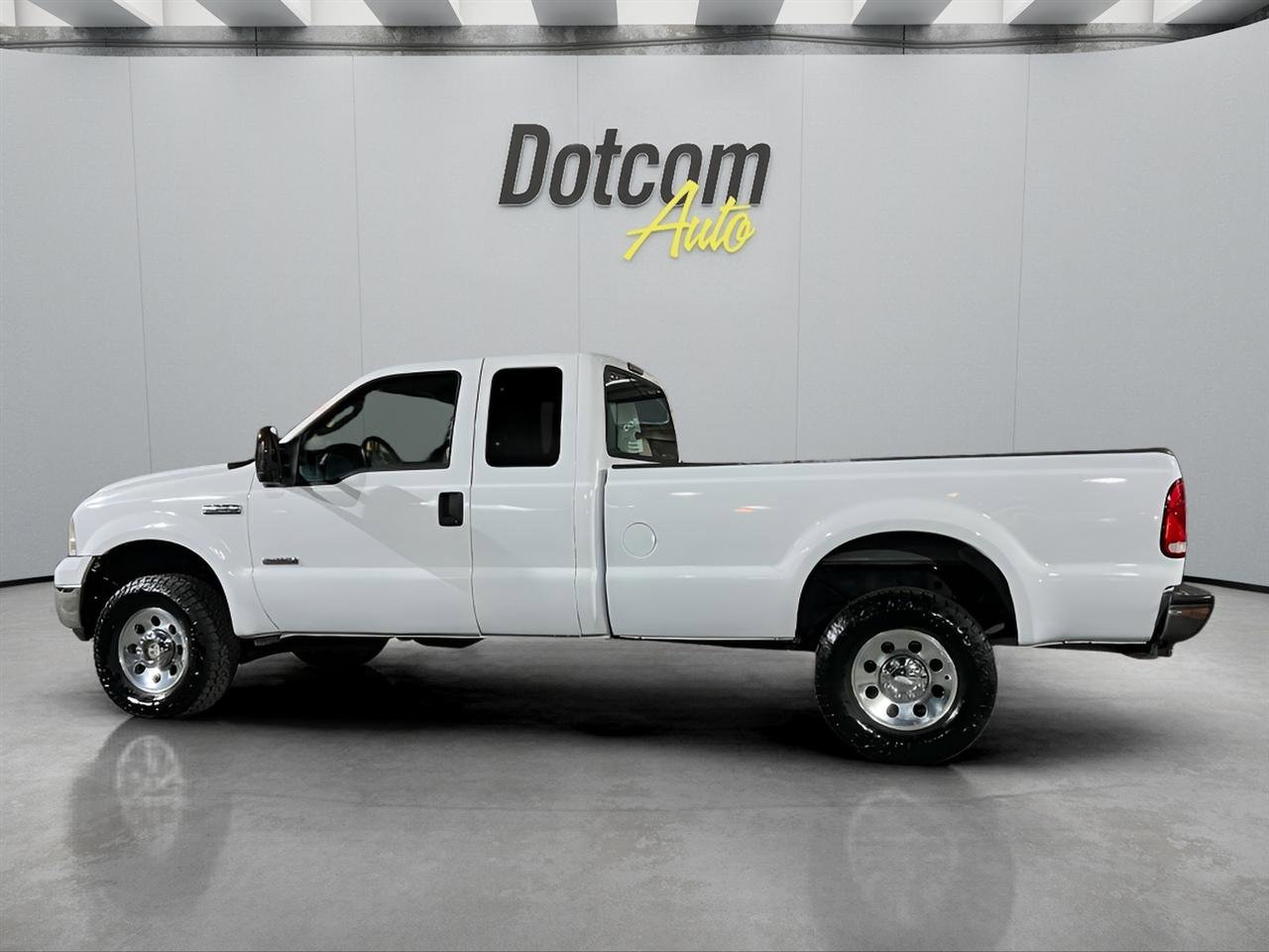 Used 2006 Ford F350 XLT image 5