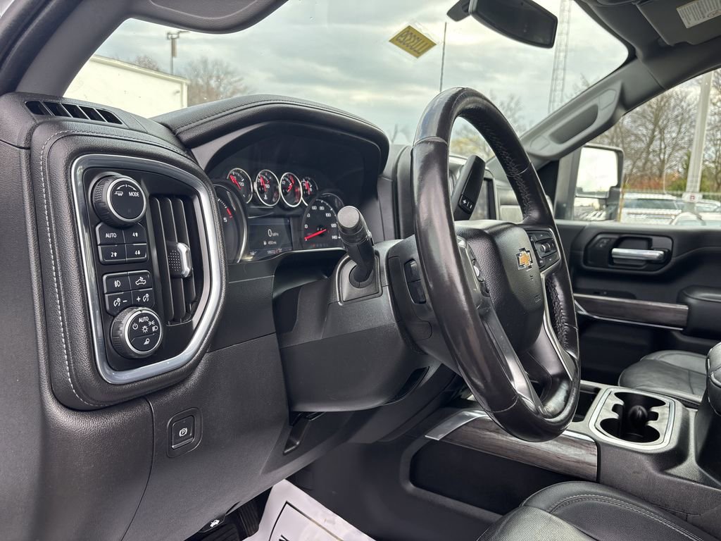 Used 2021 Chevrolet Silverado 3500 LTZ w/ LTZ Convenience Package image 20