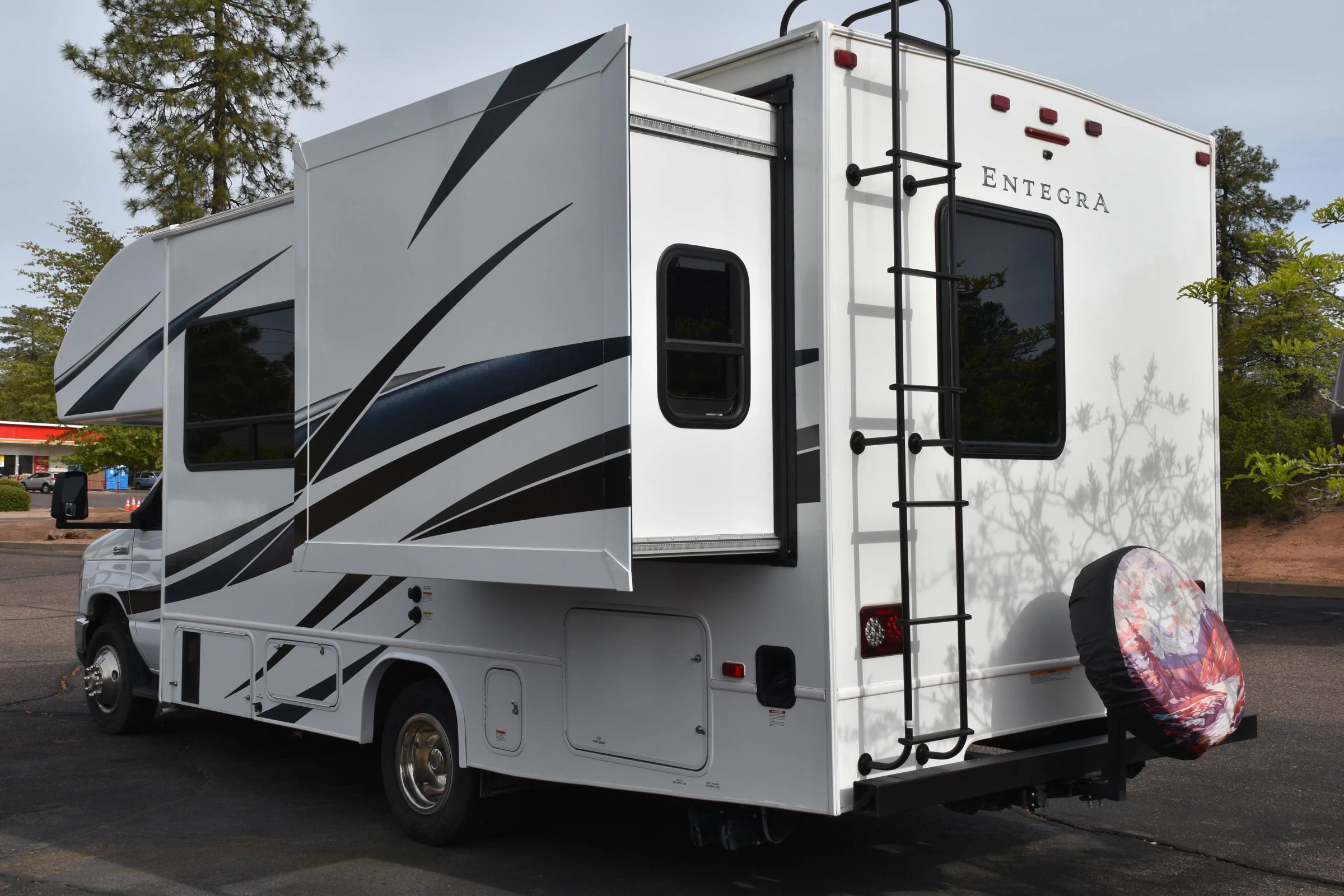 Used 2024 Ford E-450 and Econoline 450 Super Duty w/ Motorhome Prep Package RWD image 6