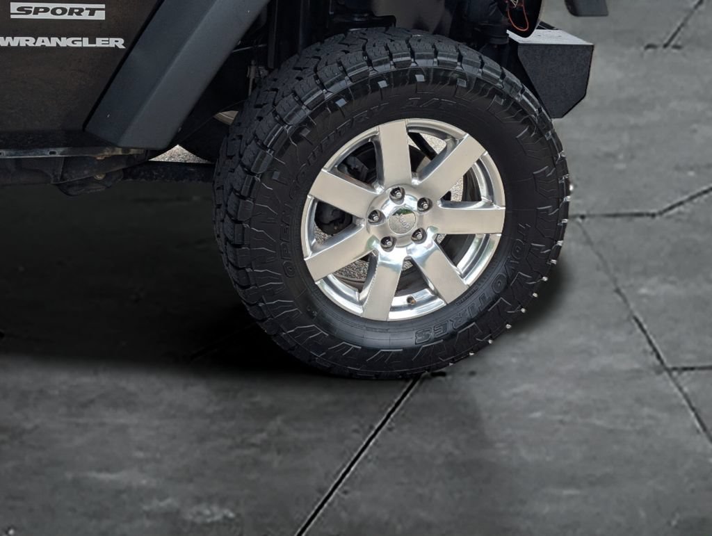Used 2013 Jeep Wrangler Sport AWD/4WD image 6