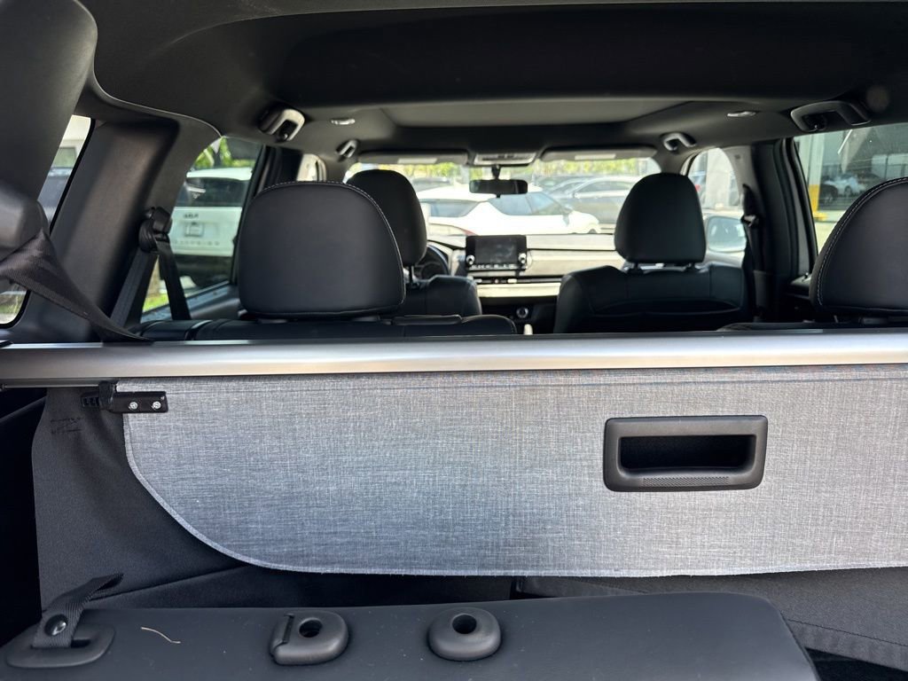 Used 2022 Mitsubishi Outlander SE image 19