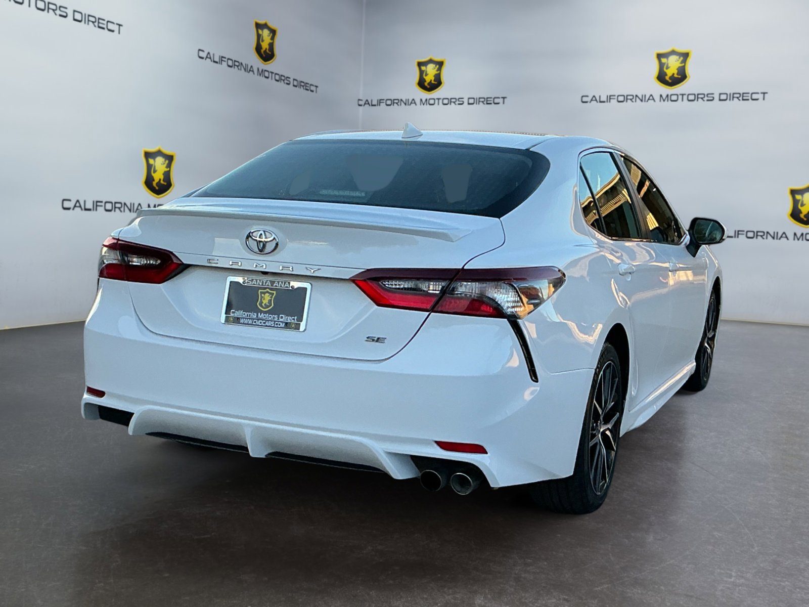 Used 2024 Toyota Camry SE image 5