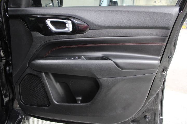 Used 2022 Jeep Compass Trailhawk w/ Trailhawk Convenience Group image 23