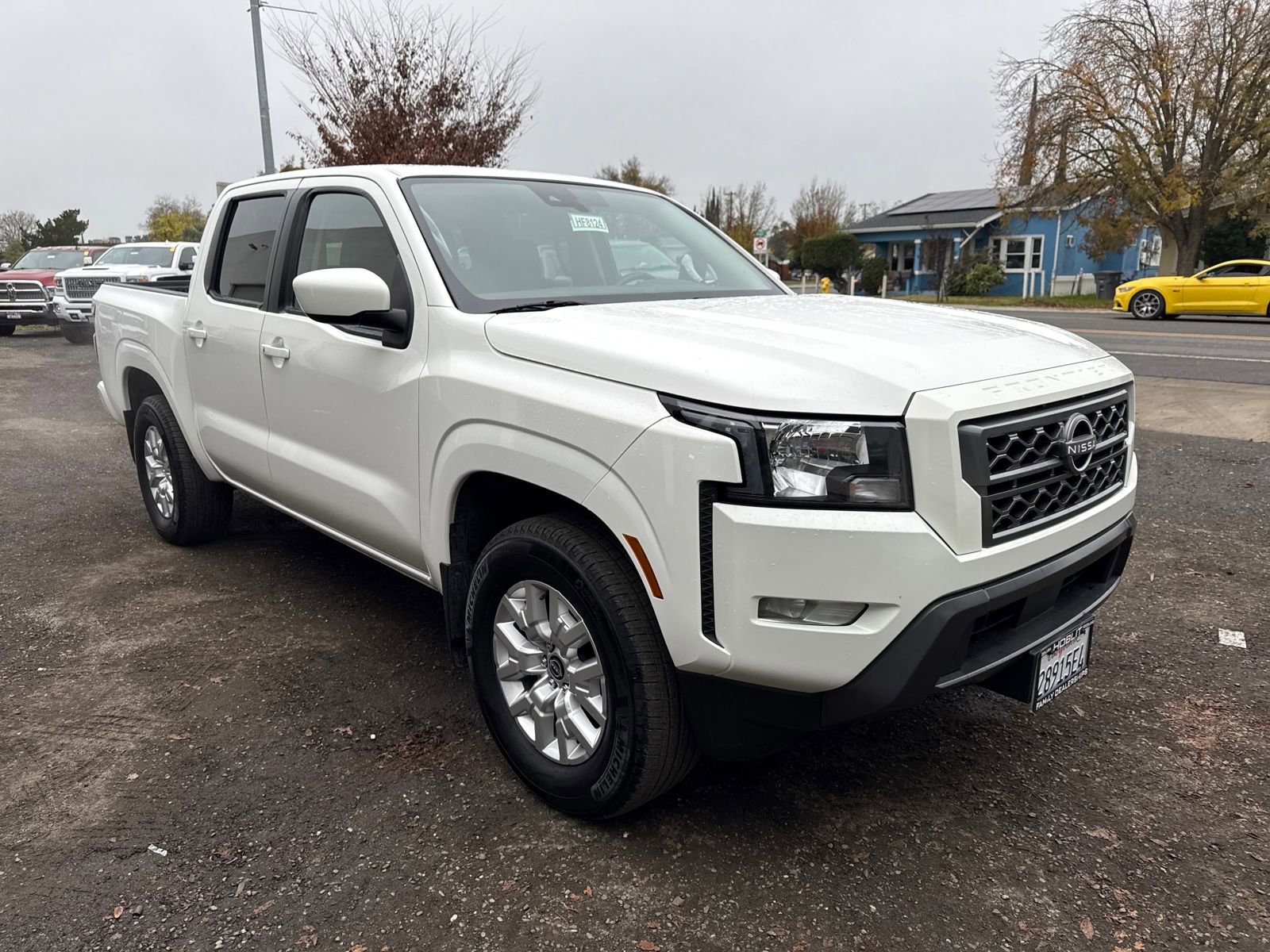 Used 2023 Nissan Frontier SV w/ SV Convenience Package image 7