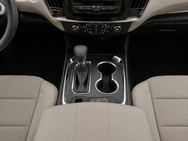Used 2023 Chevrolet Traverse LS w/ Safety Package FWD image 12