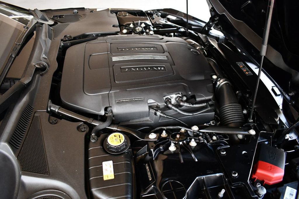 Used 2018 Jaguar F-TYPE Coupe RWD image 48