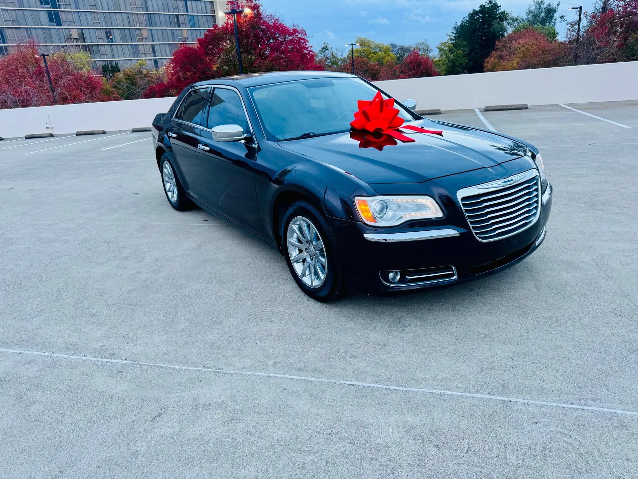 Used 2012 Chrysler 300 Limited RWD image 7