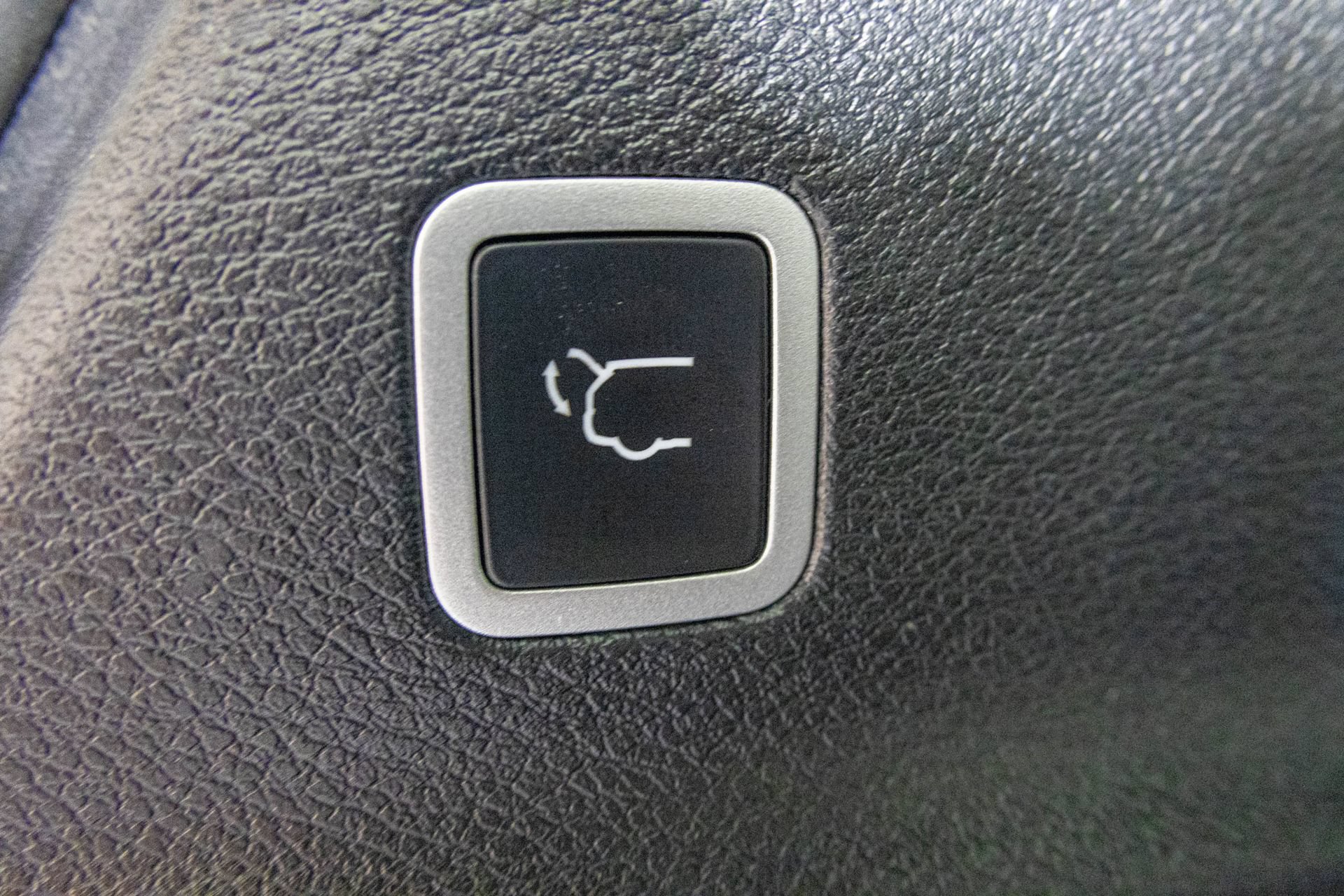 Used 2024 Chrysler Pacifica Limited FWD image 42