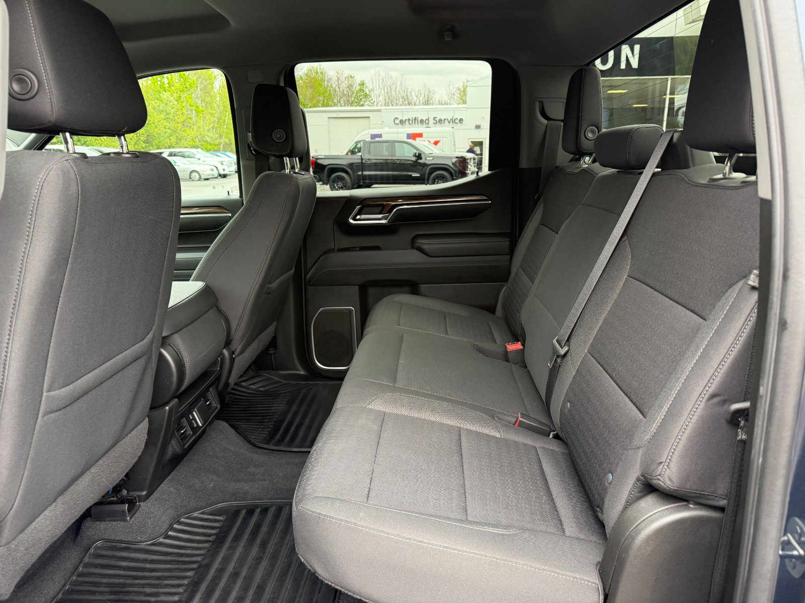 Used 2022 Chevrolet Silverado 1500 LT AWD/4WD image 16