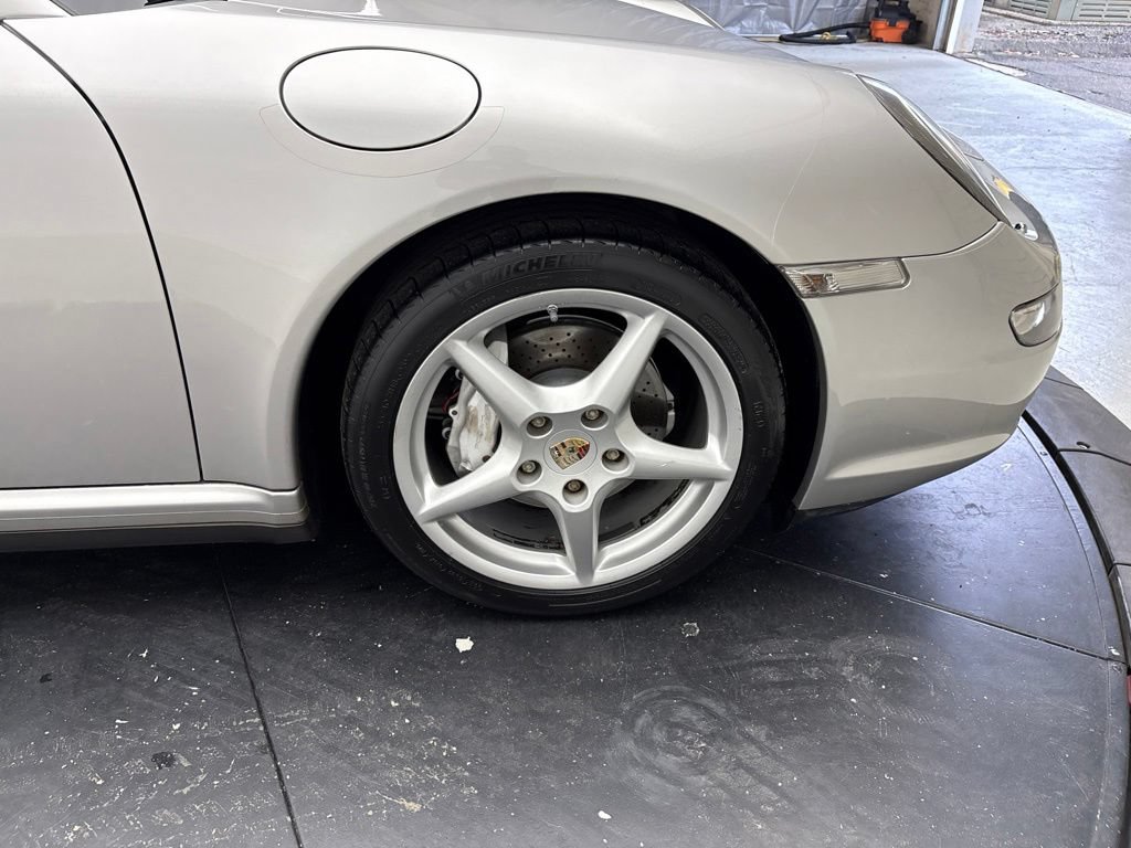 Used 2006 Porsche 911 Carrera 4 AWD/4WD image 17