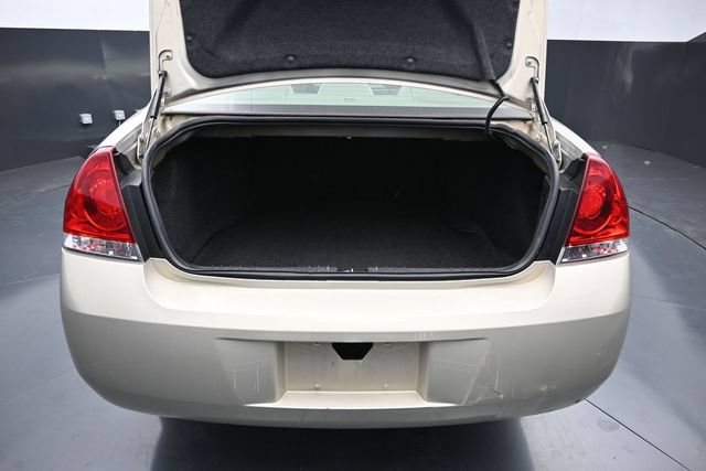 Used 2009 Chevrolet Impala LT FWD image 9