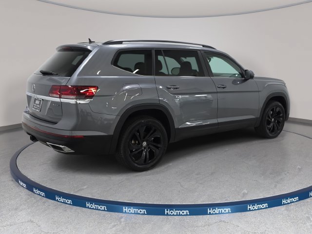 Used 2023 Volkswagen Atlas SE w/ Black Wheel Package AWD/4WD image 6