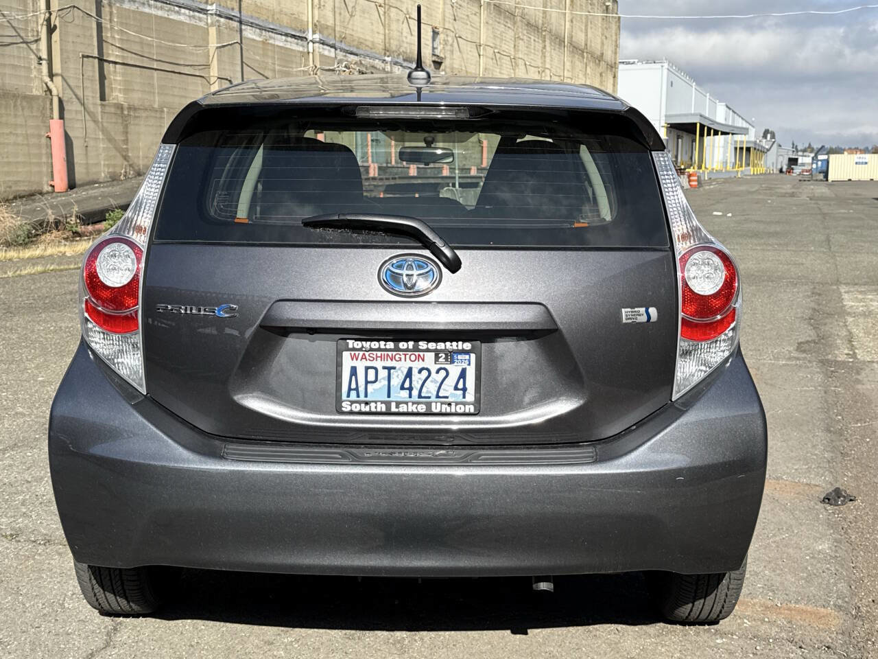 Used 2014 Toyota Prius C Three image 21