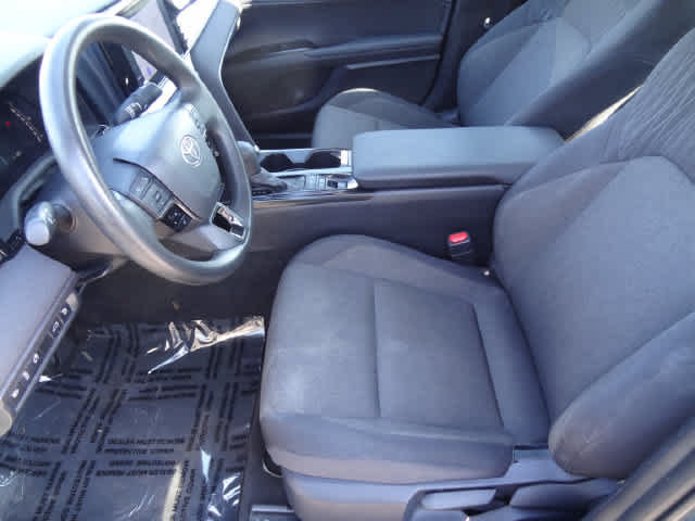 Used 2025 Toyota Camry LE FWD image 6