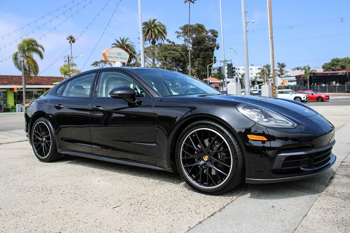 Used 2018 Porsche Panamera 4 AWD/4WD image 8
