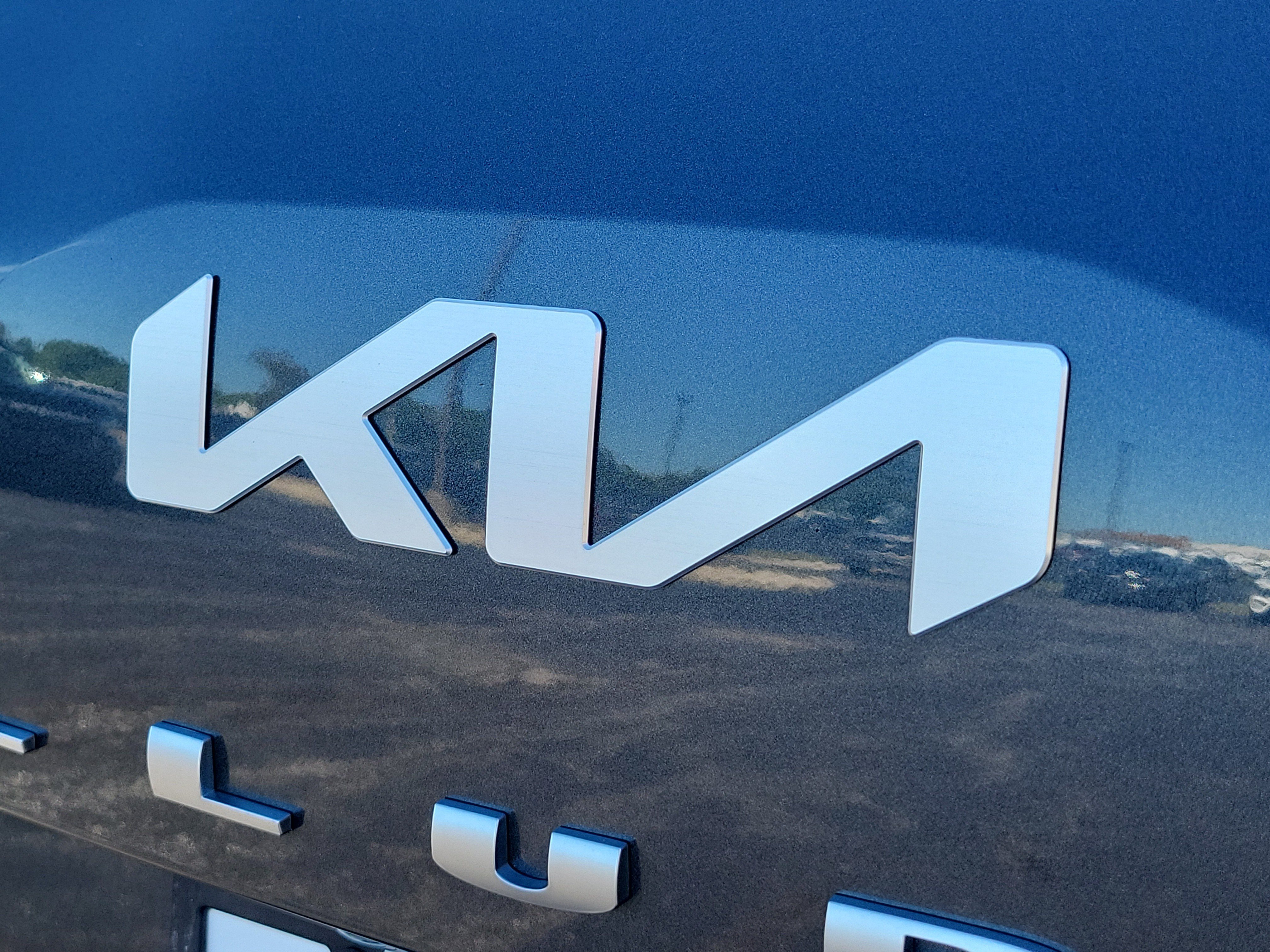 Used 2022 Kia Telluride EX FWD image 33