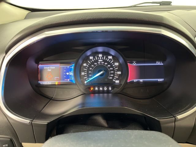 Used 2015 Ford Edge Titanium image 23