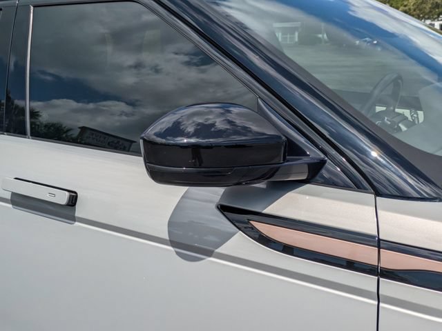 Used 2022 Land Rover Range Rover Evoque R-Dynamic S AWD/4WD image 12