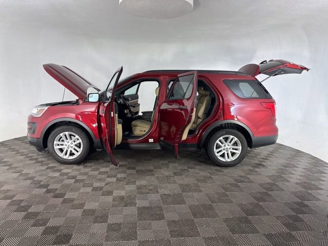 Used 2017 Ford Explorer FWD image 11