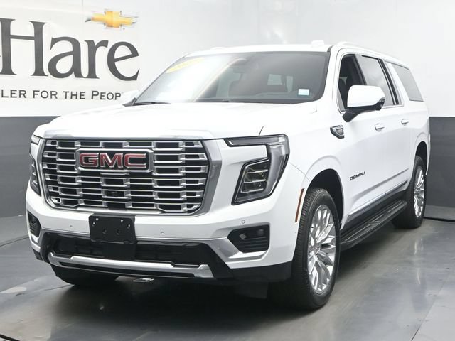 Used 2025 GMC Yukon XL Denali AWD/4WD image 33