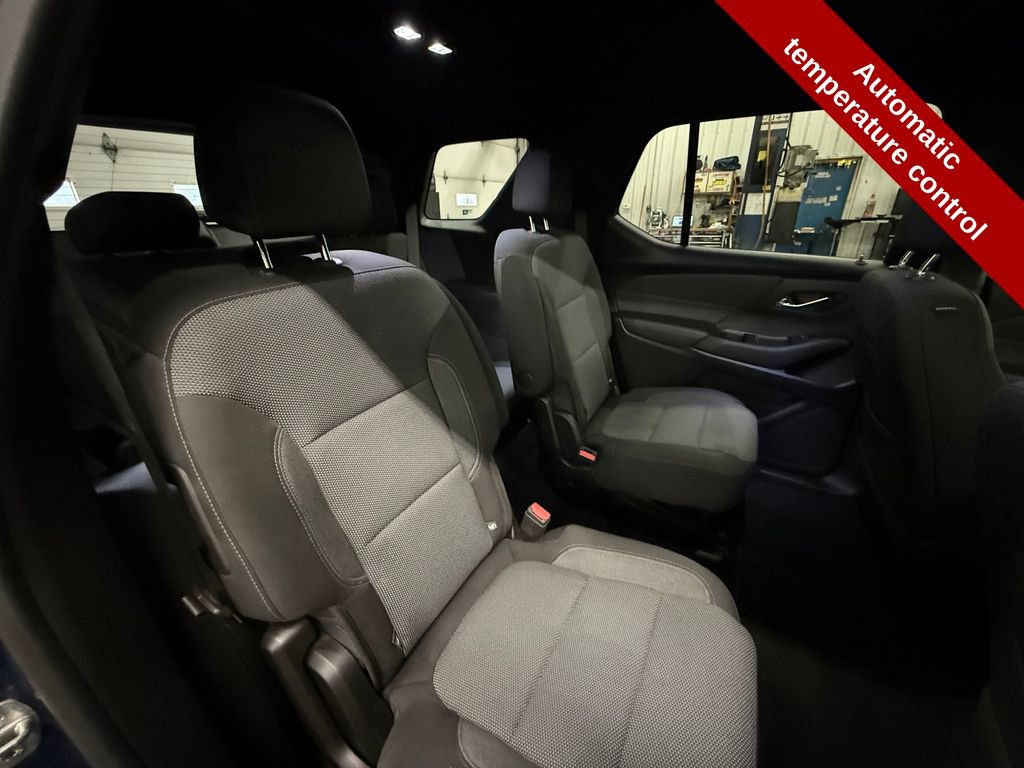 Used 2022 Chevrolet Traverse LT AWD/4WD image 40