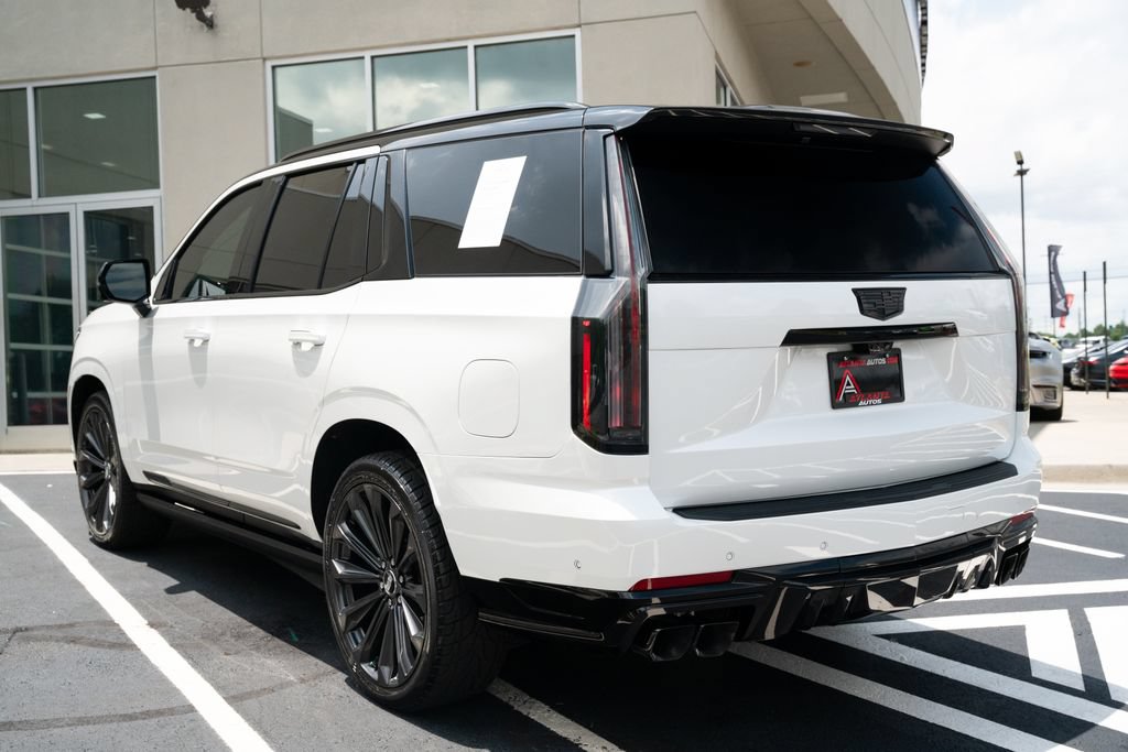 Used 2025 Cadillac Escalade V AWD/4WD image 15